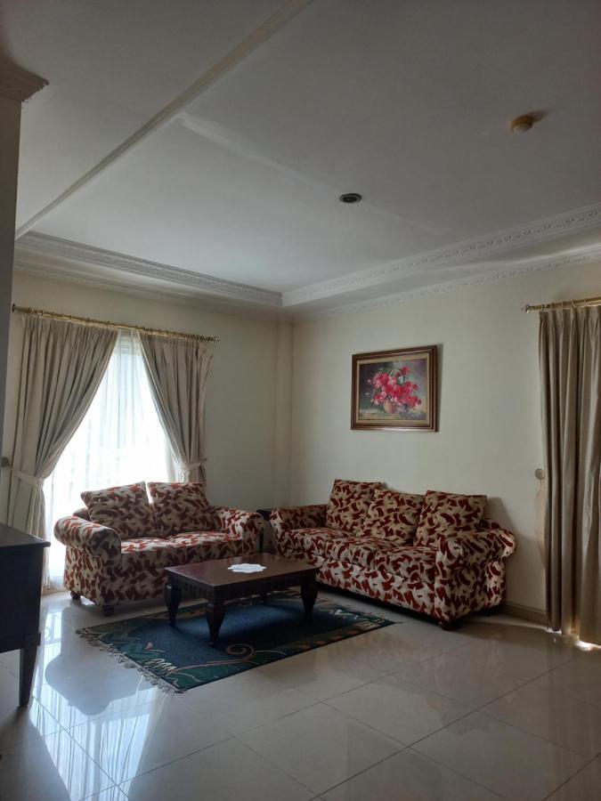 Margot Apartment Pondok Indah Jakarta Exterior photo